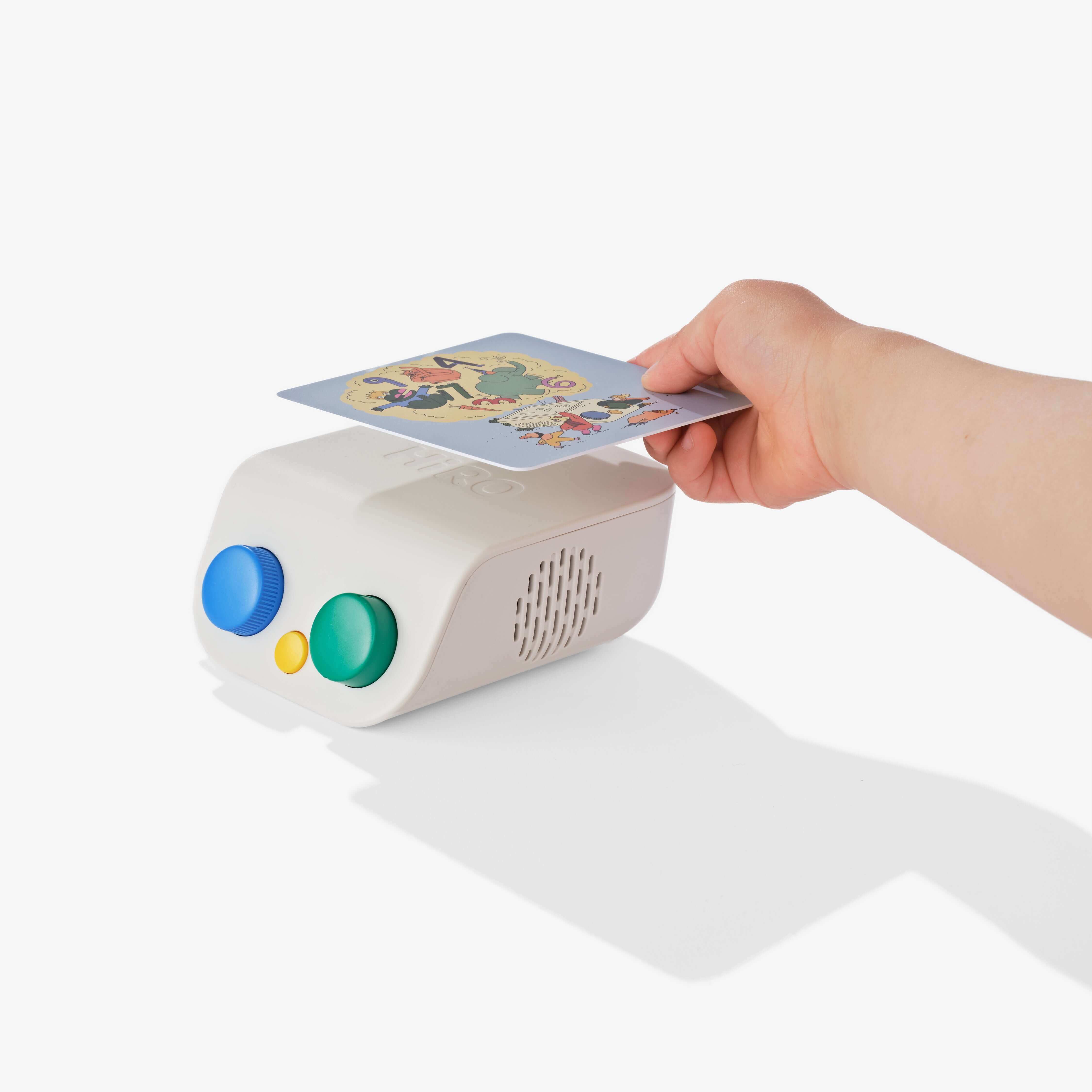 Forhåndskjøp HiRO høyttaler av HiRO | HiRO norsk høyttaler for barn